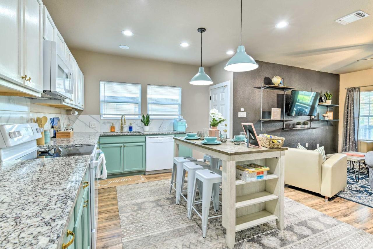 Charming San Antonio Home About 4 Mi To Downtown Bagian luar foto